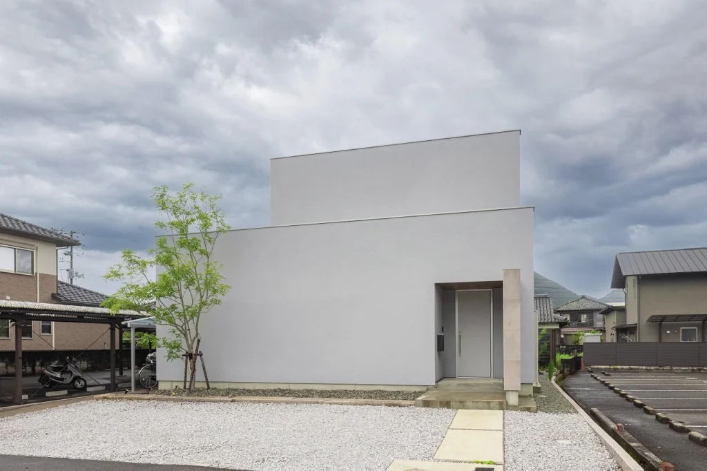 中庭を囲み、家族が繋がる暮らし|the HOUSEの施工事例03